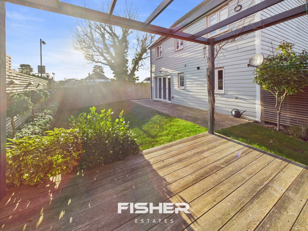 3-bed detached on Kingswood Close, Stansted, £455,000