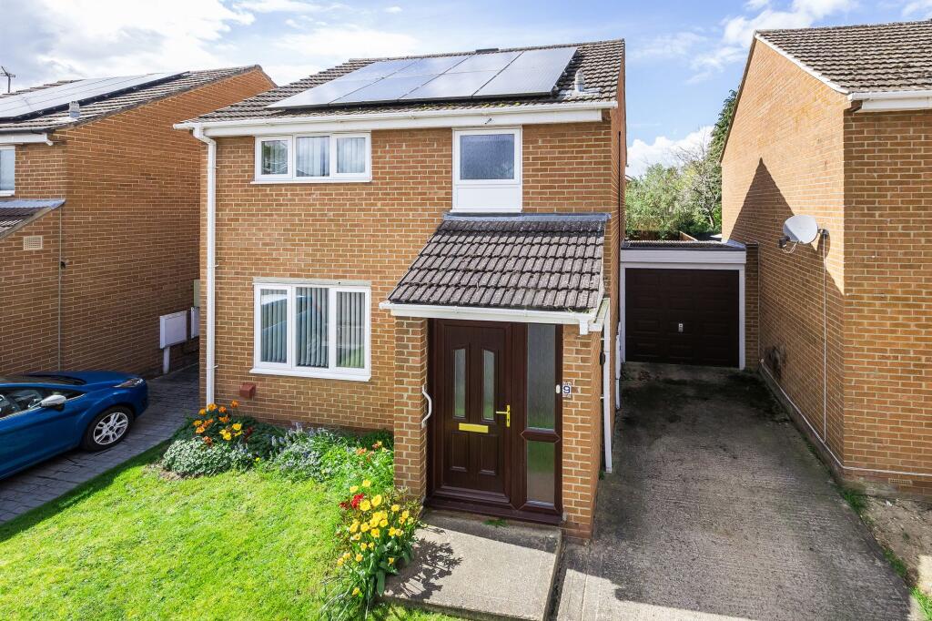Main image of property: Chandlers Close, Abingdon, OX14