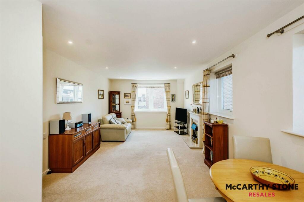 Main image of property: Amelia Court, Union Place, Worthing, West Sussex, BN11 1AH