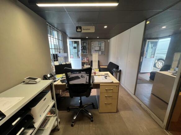 Photo 8