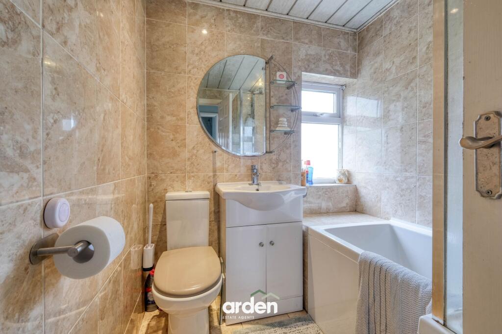 Nuthurst Road, Birmingham, B31 - More