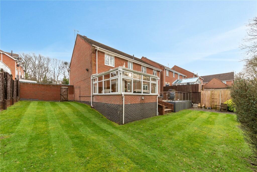 Additional image 4 of Kenneth Vincent Close, Redditch, Worcestershire, B97