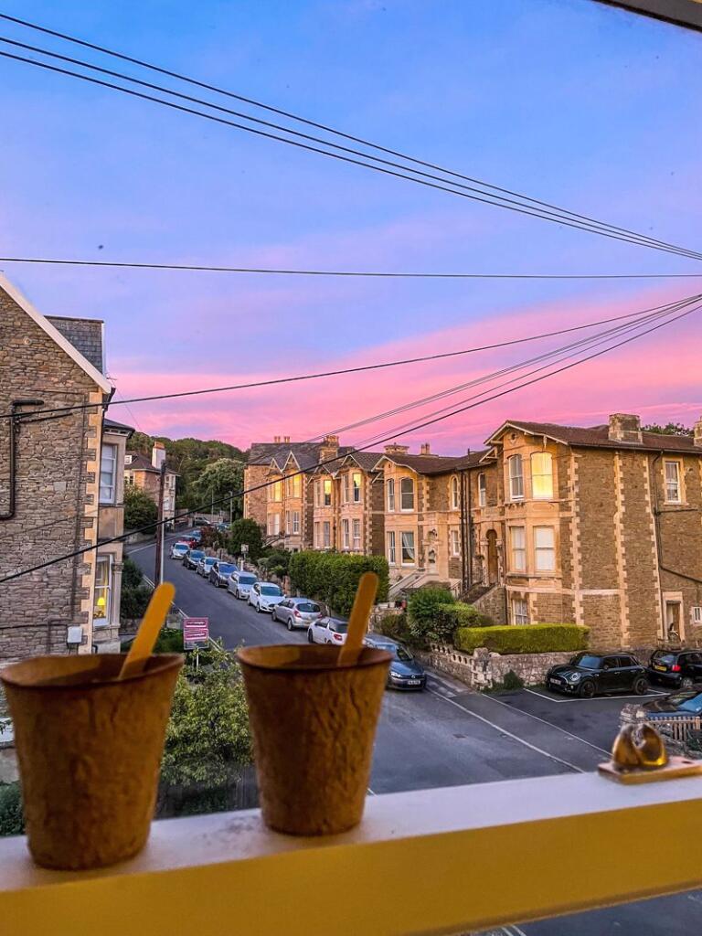 Marine Parade, Clevedon photo 4