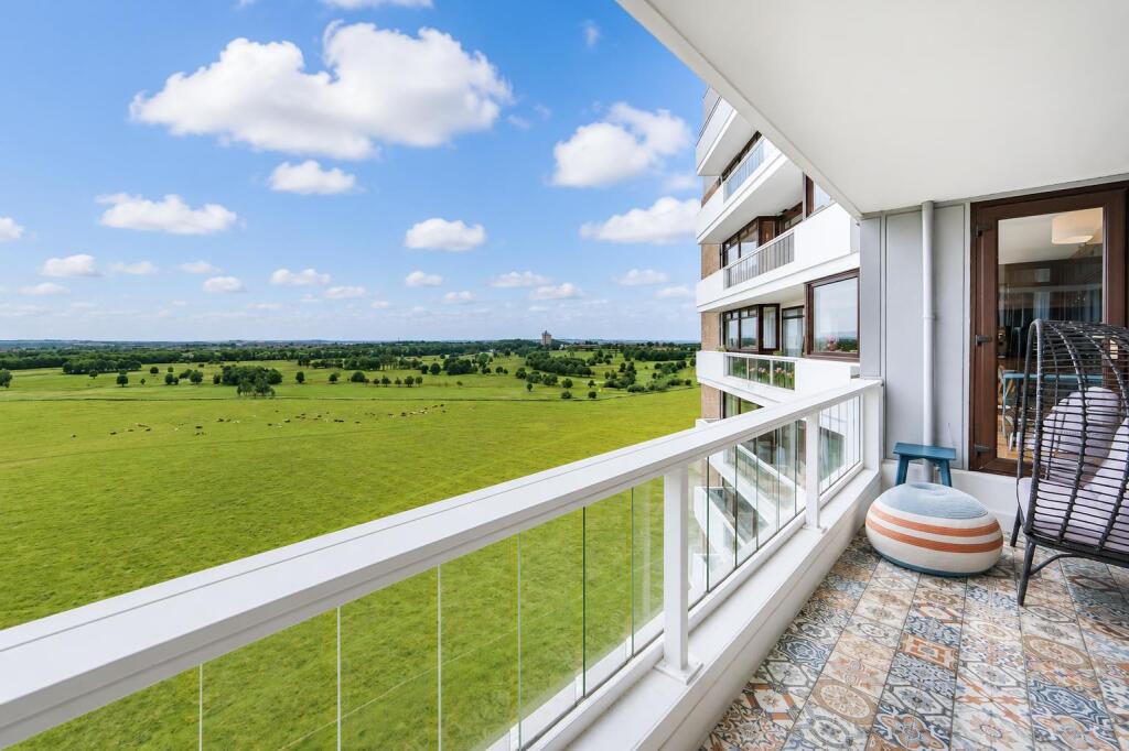 Apartment in Newcastle upon Tyne, Tyne and Wear - View 4
