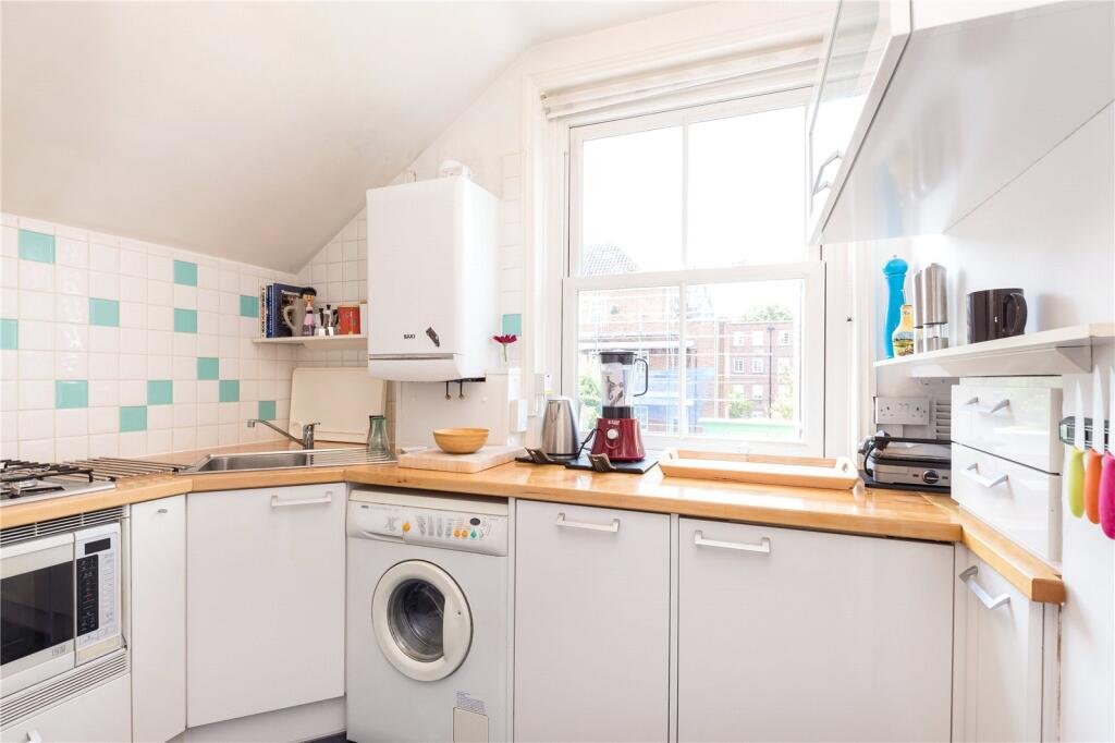 Apartment in London, St. John's Wood - View 3