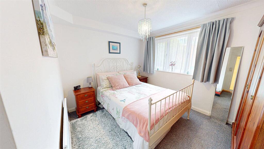 Apartment in Manchester, Victoria Park, Rusholme - View 5