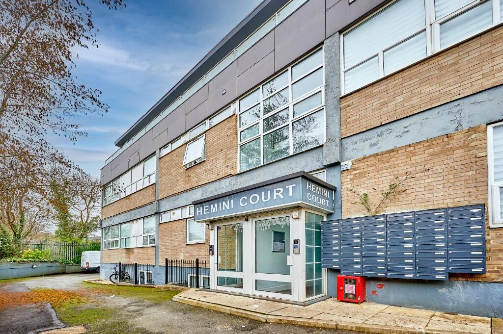 Main image of property: Stirling Way, Borehamwood, Hertfordshire, WD6