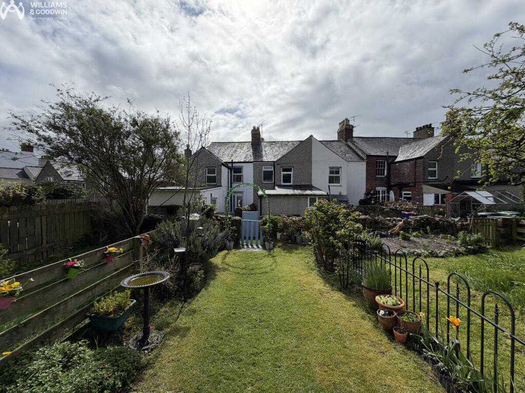 3-bed house on Rating Row, Beaumaris, Isle of Anglesey, LL58, £259,950