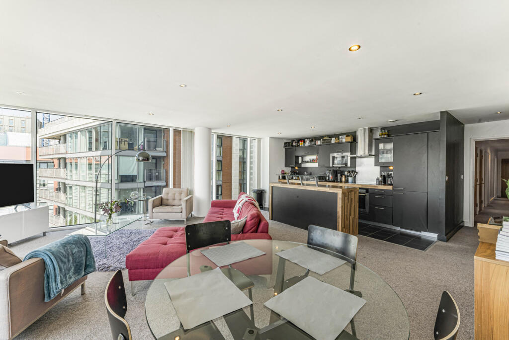 Main image of property: Western Gateway, London, E16