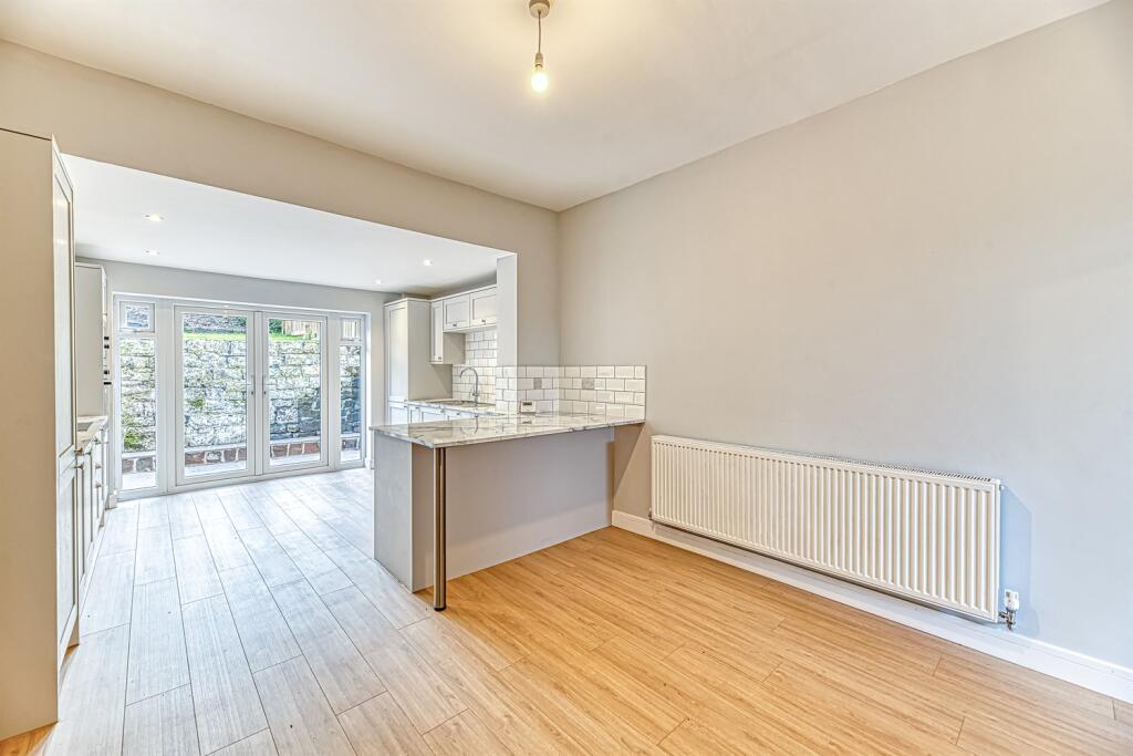 House in Frodsham, Bradley - View 5