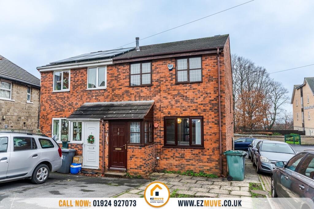 Staincliffe Road, Dewsbury, WF13 photo 2