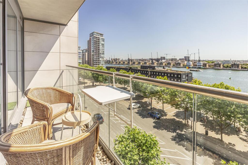 Apartment in London - View 3