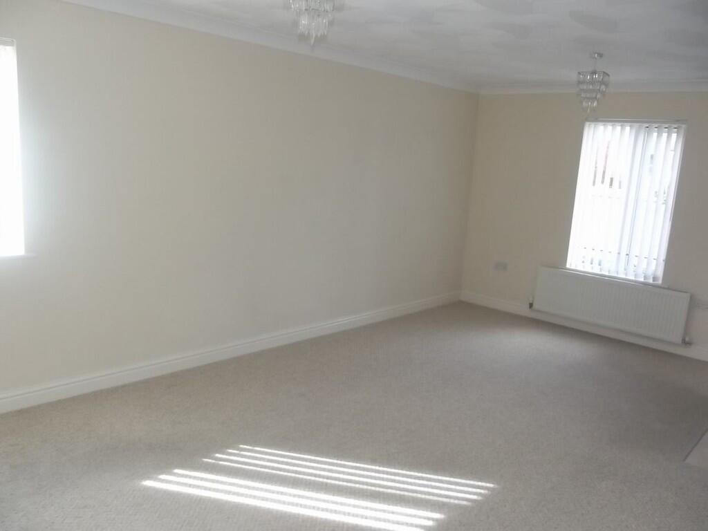 Apartment in Truro - View 3