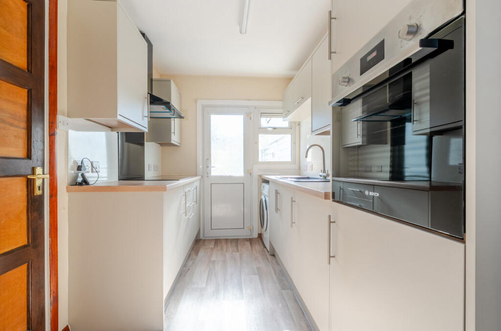 House in Portsmouth, Paulsgrove - View 3
