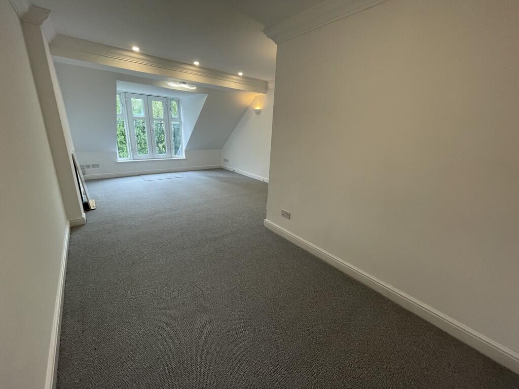 Apartment in Stockport, Greater Manchester - View 4