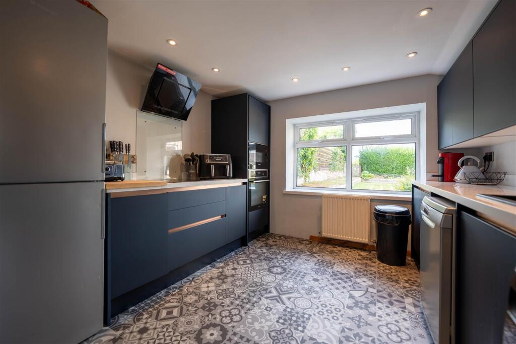 Main image of property: High Street, Errol, Perth