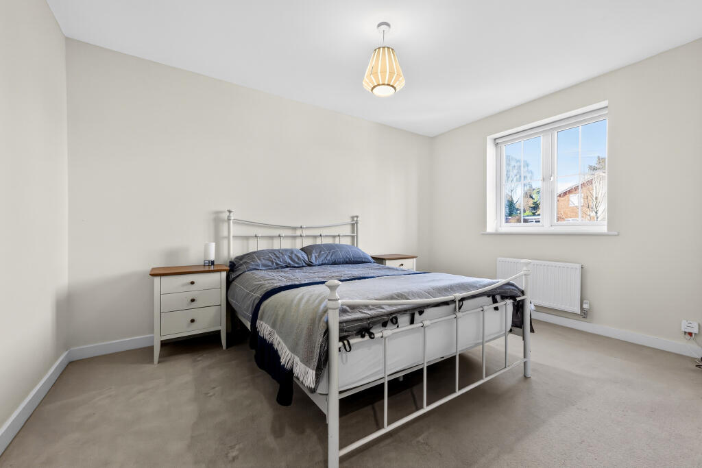 House in Stevenage - View 4