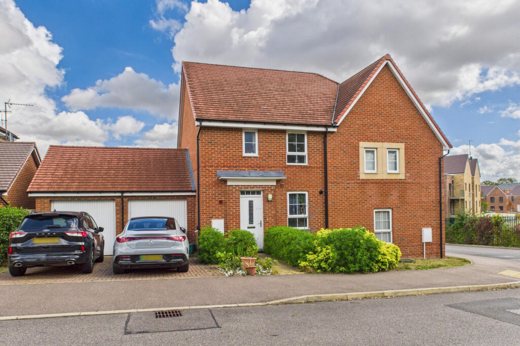 Main image of property: Woodwhite Way, Hemel Hempstead, HP2