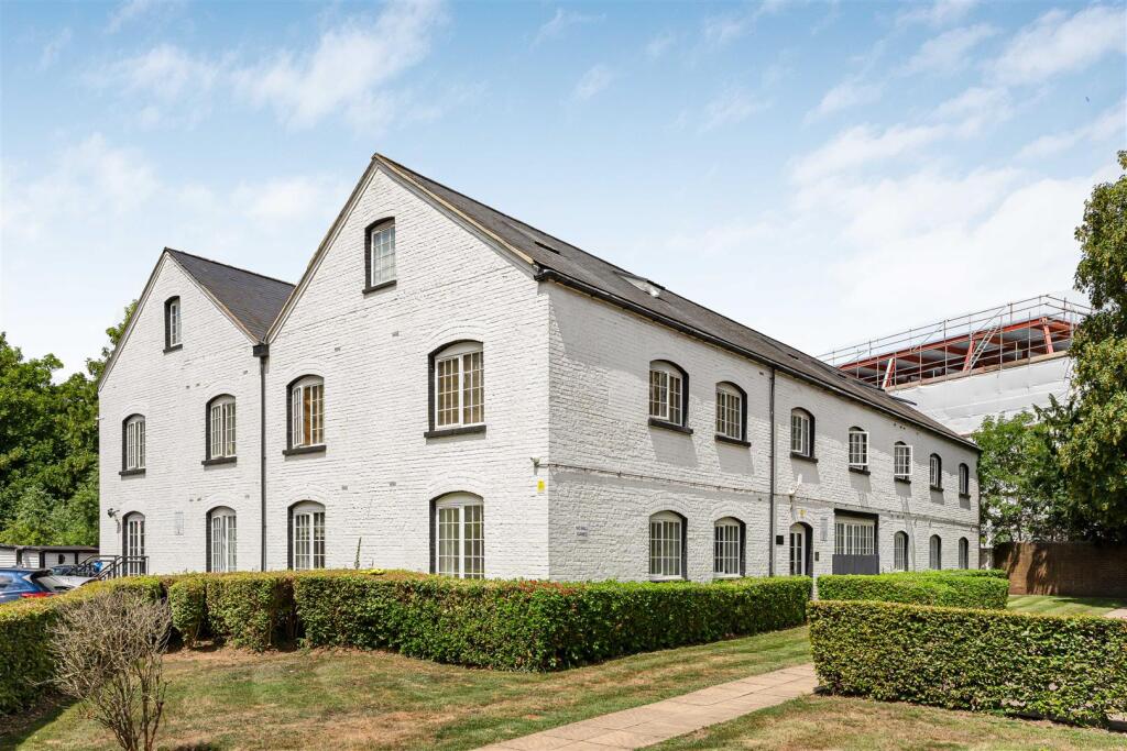 Main image of property: London Road, Mitcham