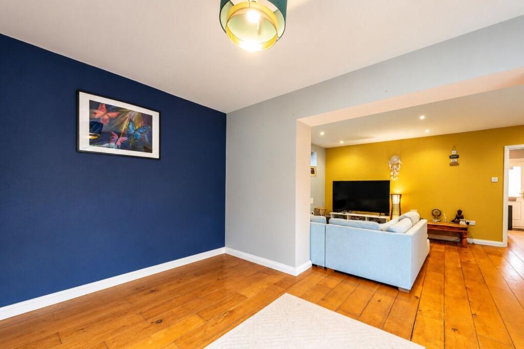 House in Guildford - View 4