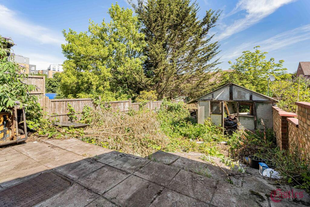 Tewkesbury Terrace, London, N11 - View 6