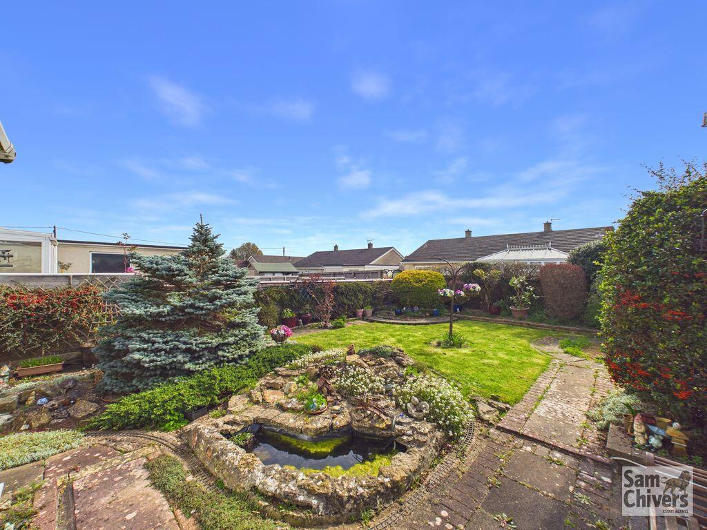 House in Peasedown St. John, Bath and North East Somerset - View 4