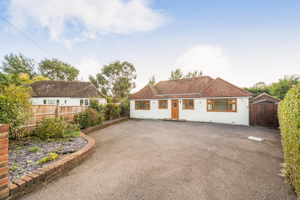 4-bed detached on Briar Way, Guildford, GU4, £900,000