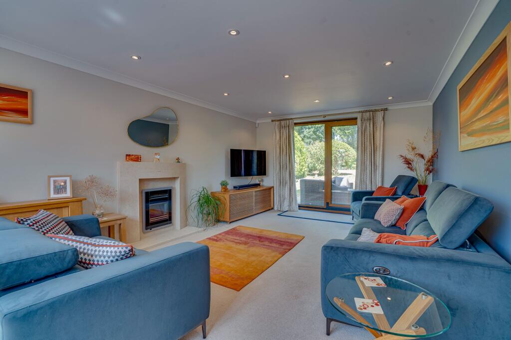 House in Winchester, Otterbourne - View 4