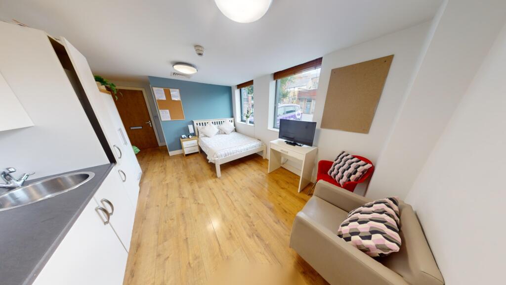 Studio flat for rent