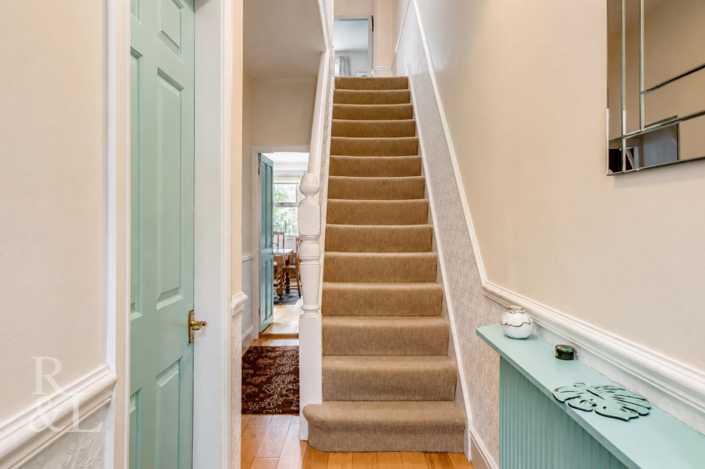 House in Nottingham - View 4