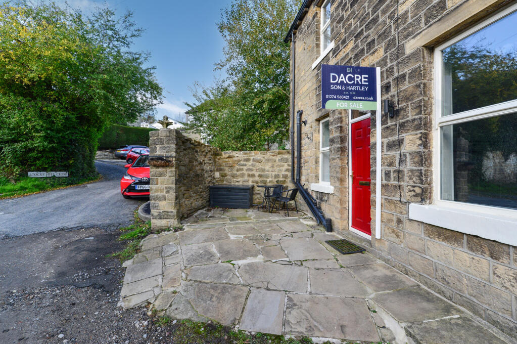 Hartleys Square, East Morton, West Yorkshire, BD20 photo 2
