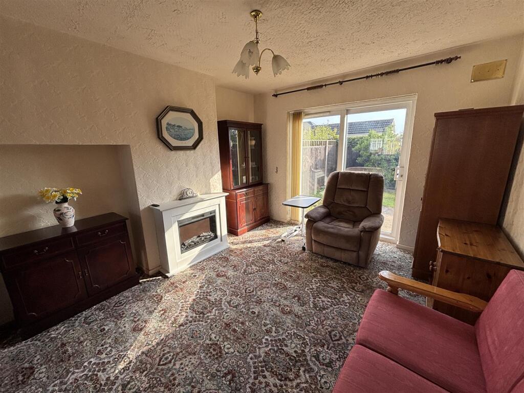 Triumph Road, Glenfield, Leicester photo 2