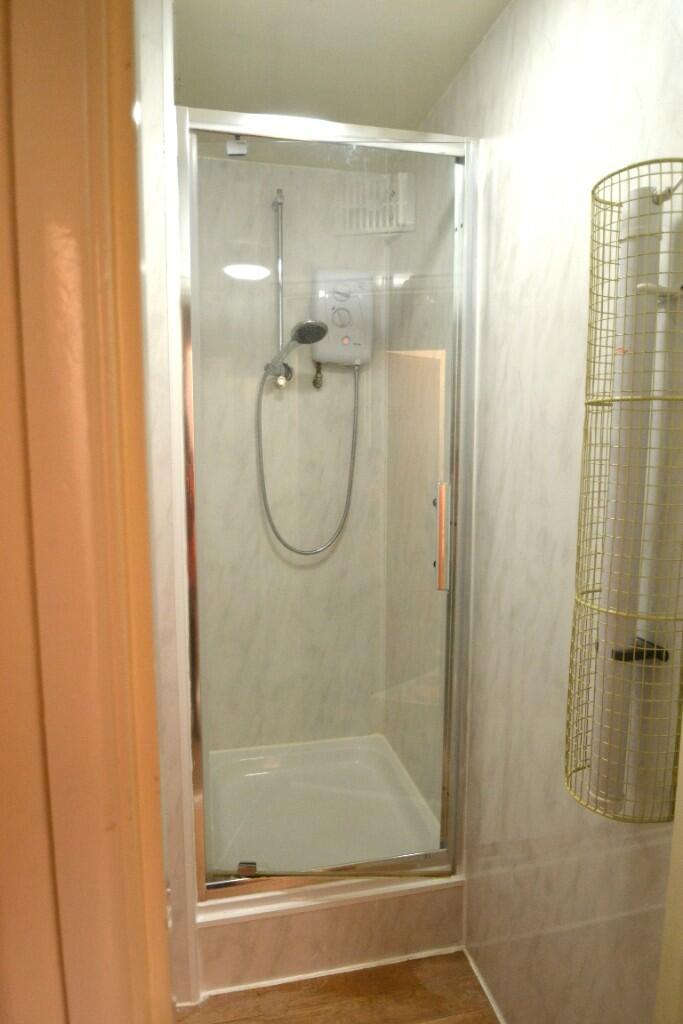 House in Redhill, Reffles Bridge, Earlswood - View 5