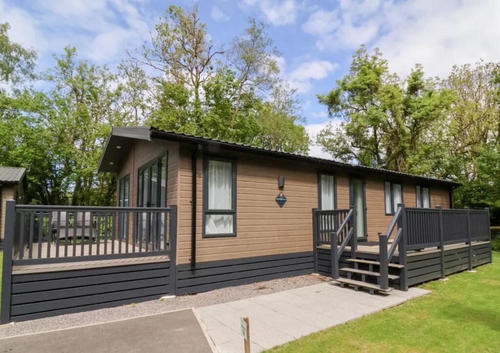Main image of property: 18 Manleigh Park, Combe Martin, Devon