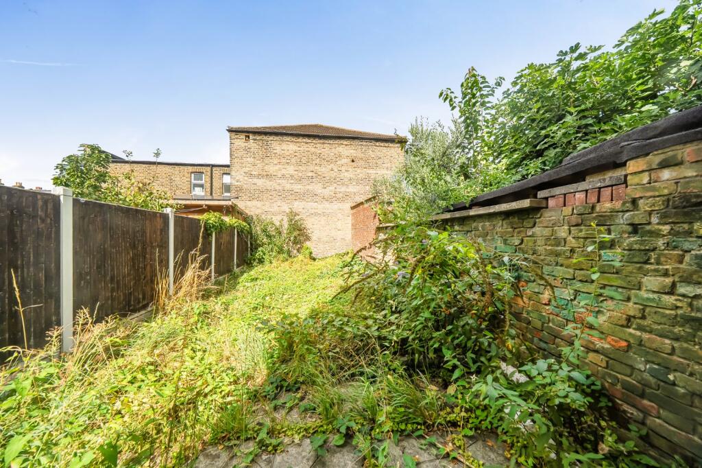 House in London, Harringay Warehouse District, Harringay - View 3