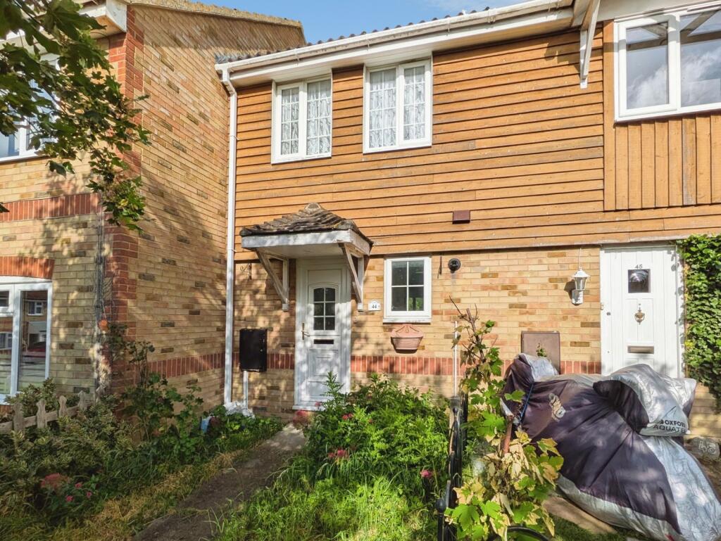 Main image of property: Anne Boleyn Close, Eastchurch, Sheerness, Kent, ME12