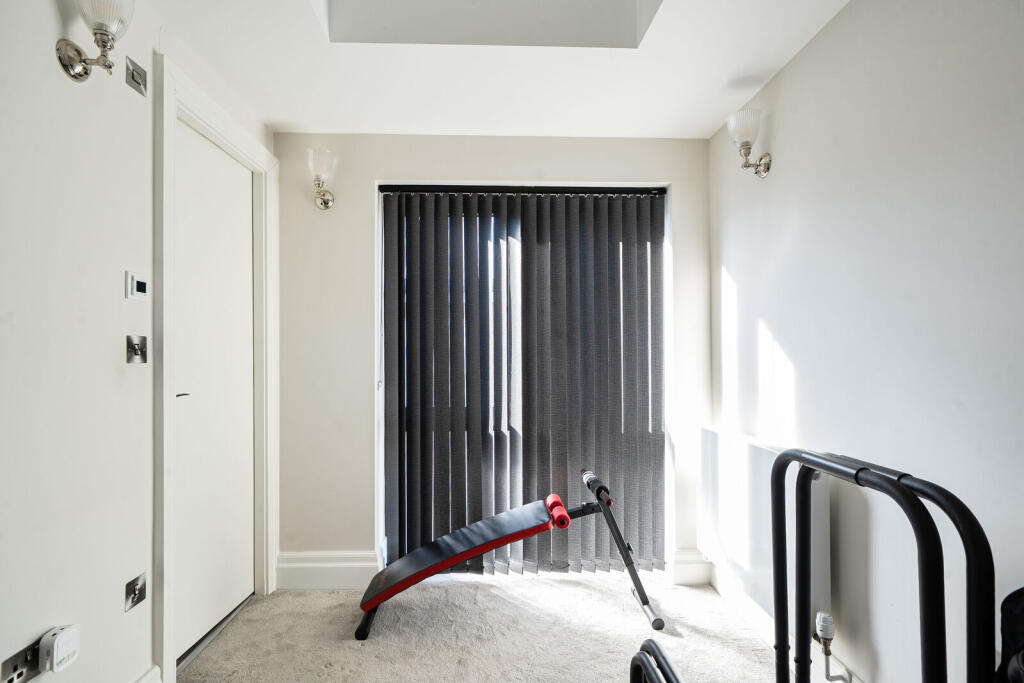 Apartment in London - More