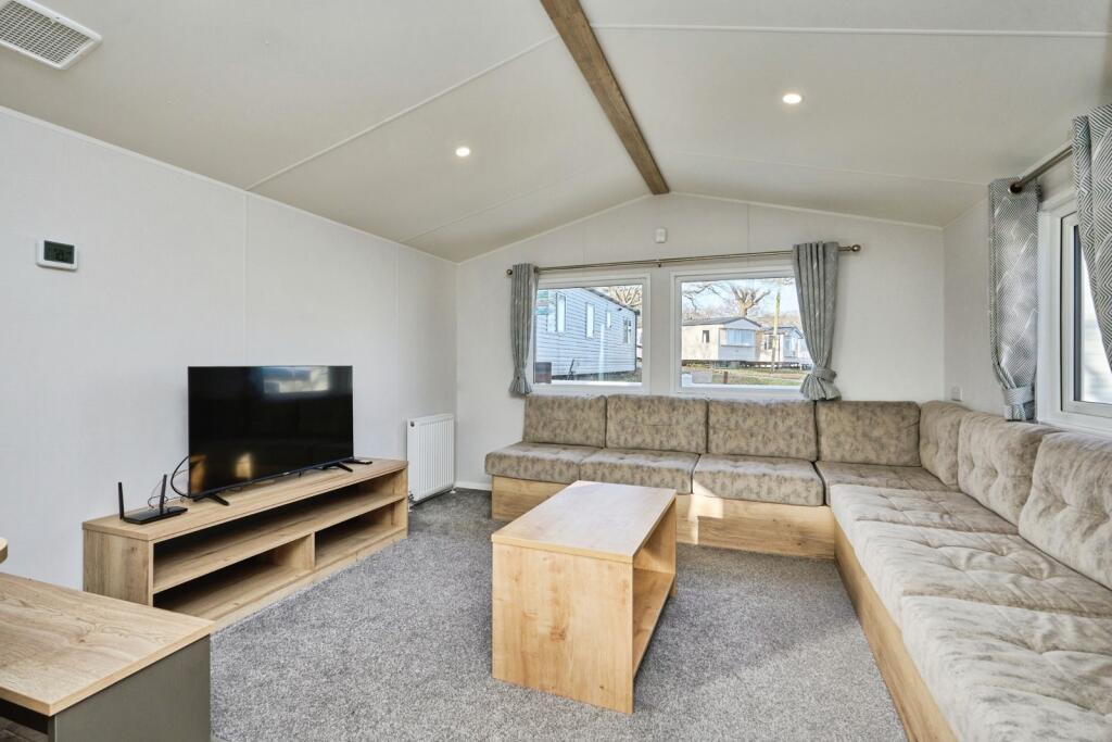 House in Portsmouth, Calbourne - View 4