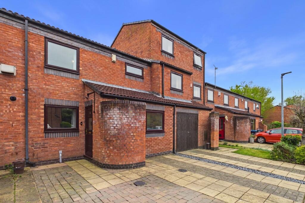 Main image of property: Baristow Close, Chester, CH2