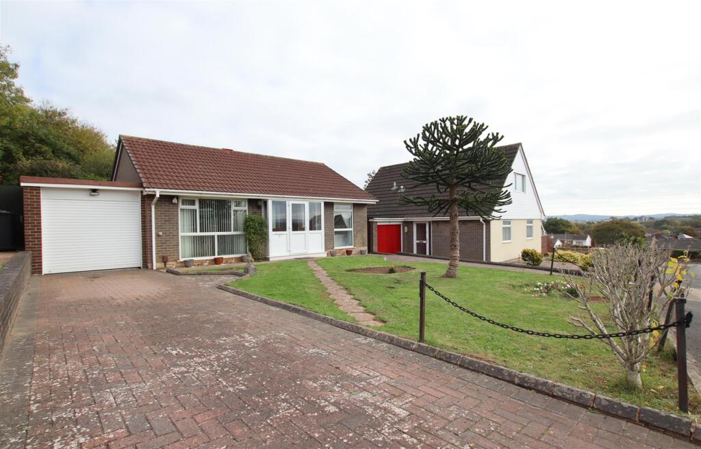 2-bed detached on Parkers Cross Lane, Exeter, £290,000