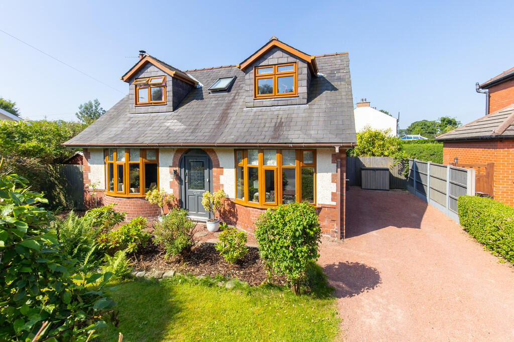 House in South Ribble, Penwortham - View 2