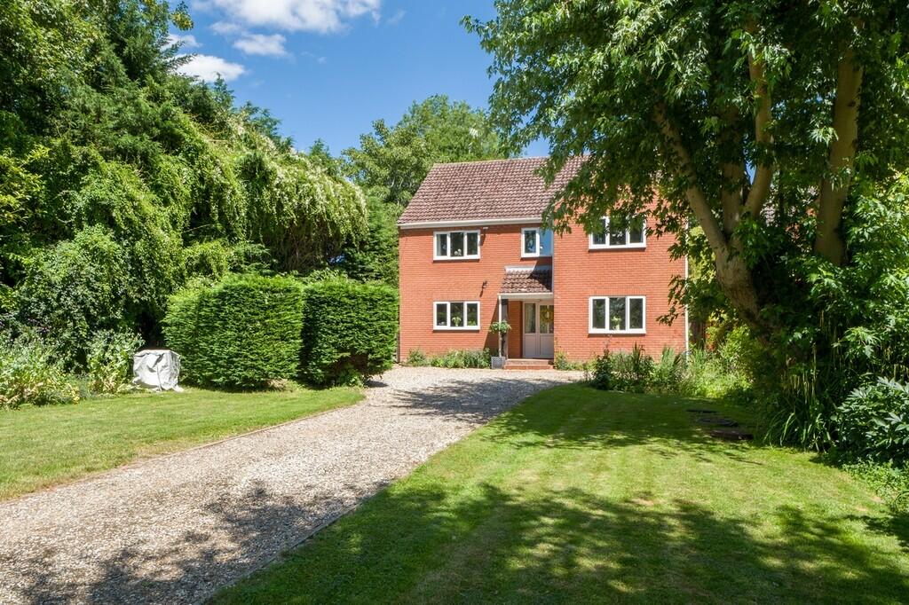 Main image of property: Long Street, Great Ellingham