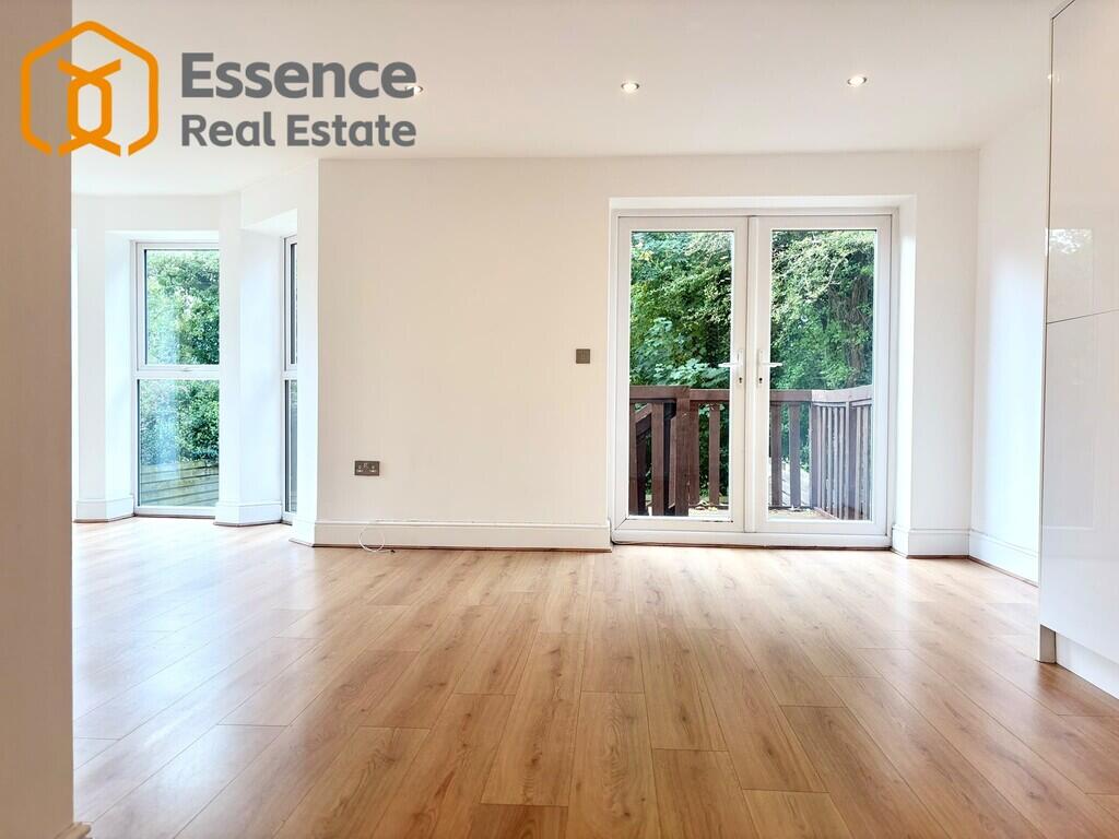 Red House, Manchester Road, Swinton, M27 photo 4