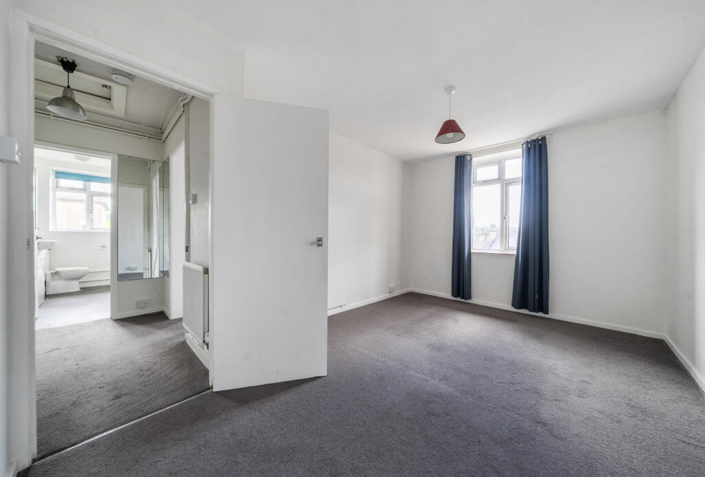 Bath, Somerset, BA1 - More