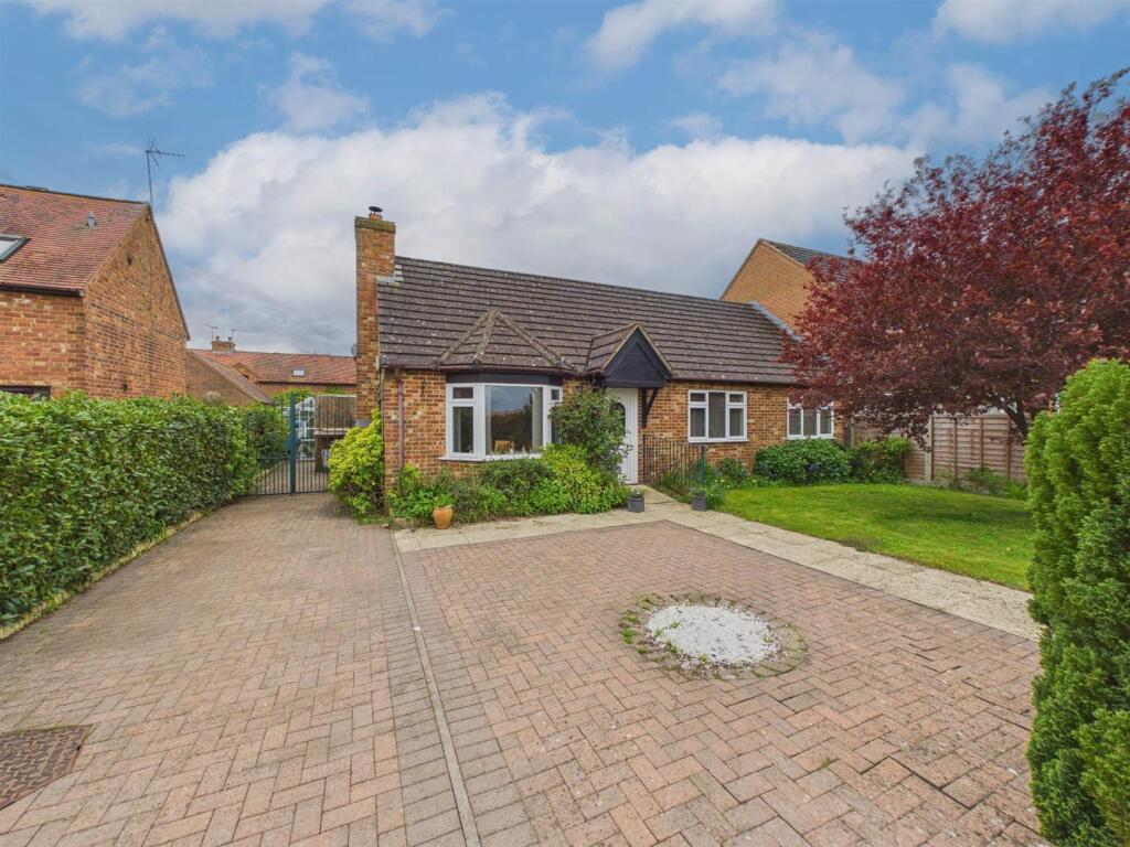 Main image of property: Strensham Gate, Strensham, Worcester