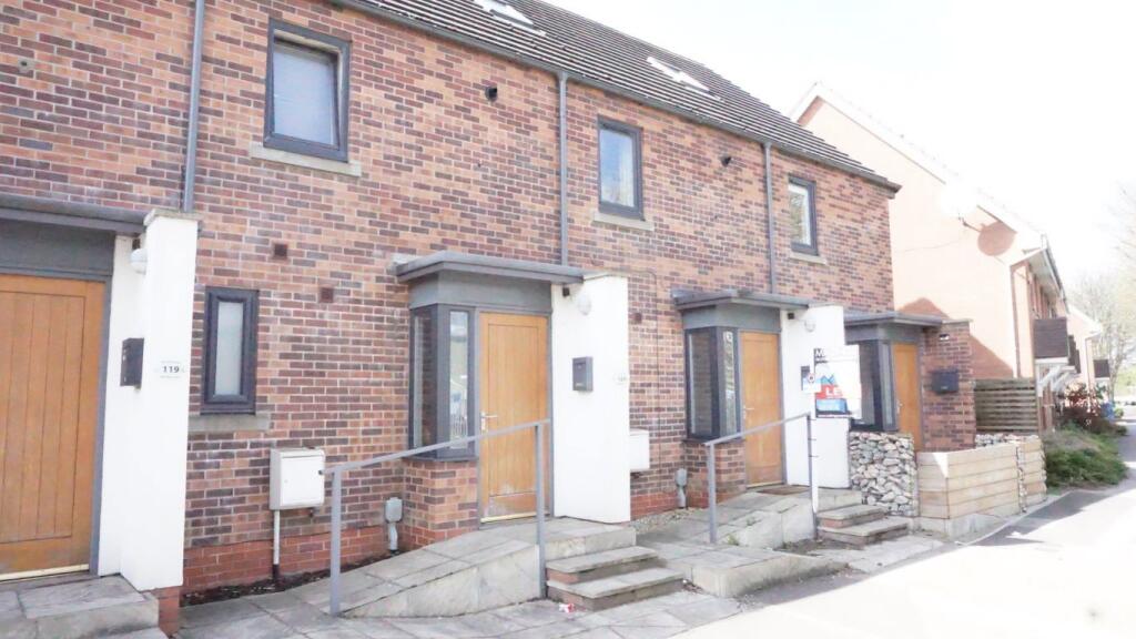 Main image of property: 123 Marfleet Lane, Hull, HU9 5RN