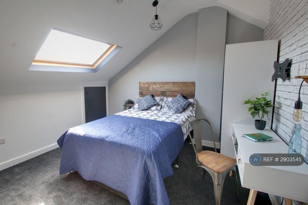 1 bedroom house share for rent