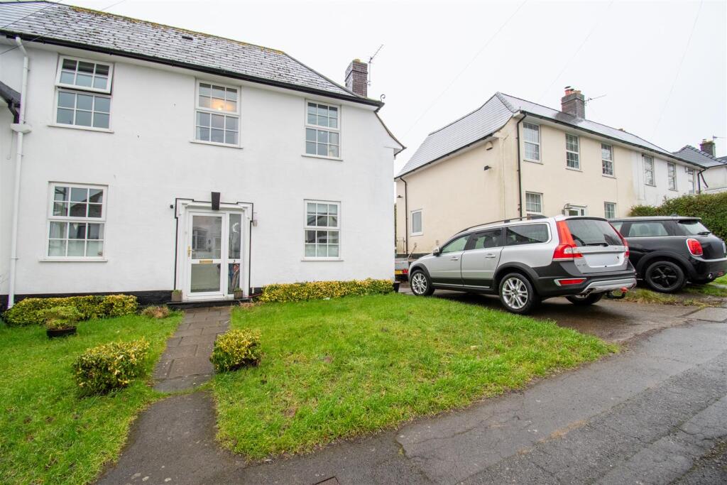 Main image of property: Westward Rise,, Barry