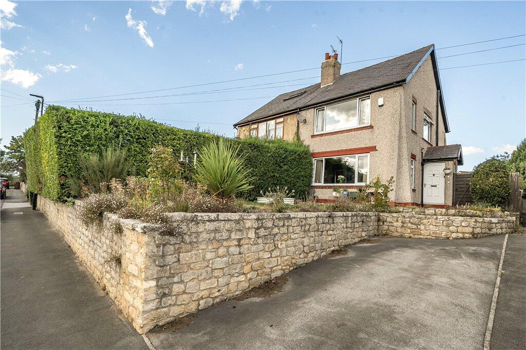 3-bed semi-detached on Lyndon Crescent, Bramham, Wetherby, West Yorkshire, £285,000