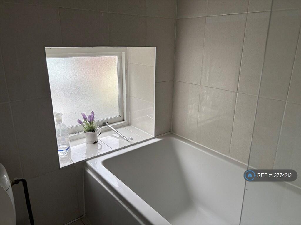 Apartment in London, Blackheath - View 5